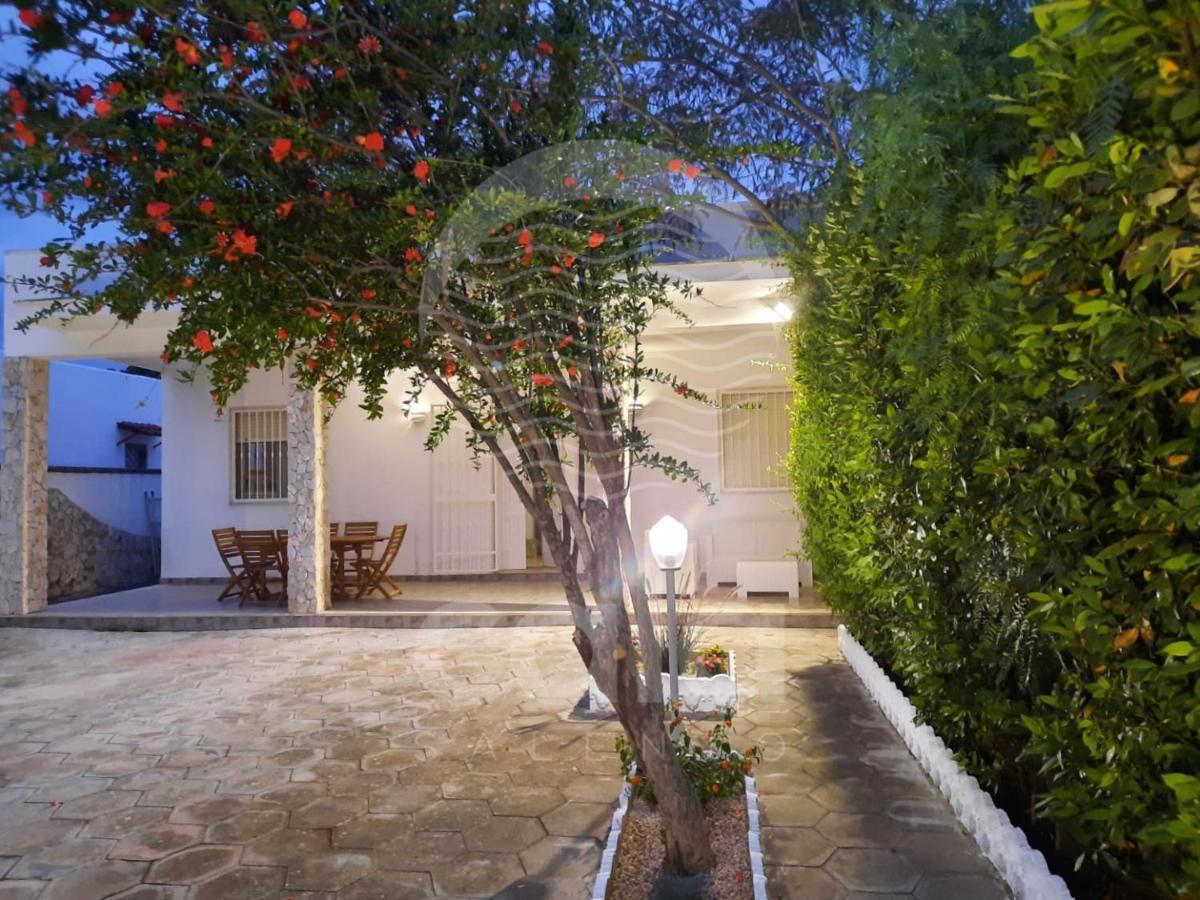 Villa Caledonia Torre Lapillo Esterno foto