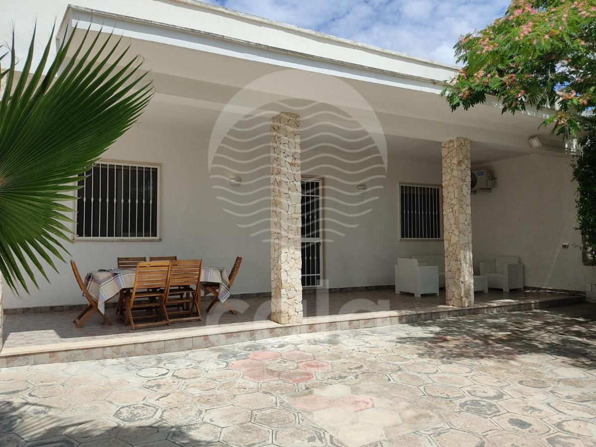 Villa Caledonia Torre Lapillo Esterno foto
